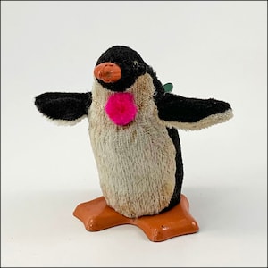 Penguin Vintage Clockwork Toy