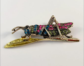 Rhinestone Grasshopper Vintage Brooch Pin