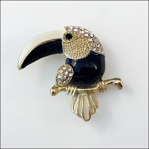 Toucan Vintage Rhinestone Enamel Pin