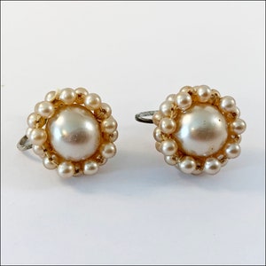 Vintage Japan Screw-Back Earrings Faux Pearl Cluster