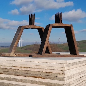 Couple of Old combs spinning wool, combs for untangle, disentangle, extricate wool, wooden frame with iron prongs, spinner , Country Style