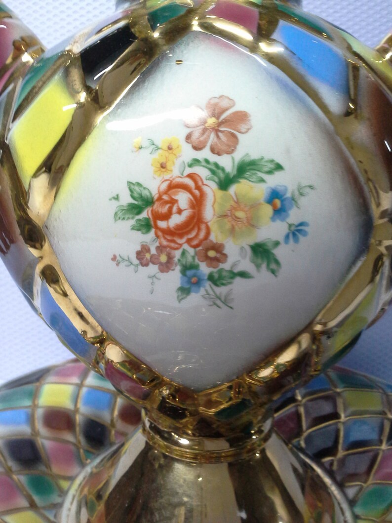 Beautiful antique vase ceramic image 4