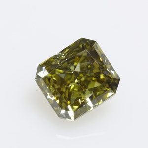 Chameleon Diamond - 0.66ct Natural Loose Fancy Light Green Gia Radiant Cut Si1