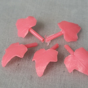 5 medium ivy leaf wax patterns