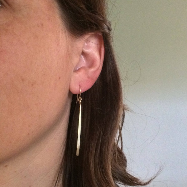 Boucles d’oreilles longue ligne d’or, bijoux de barre géométrique droite minimaliste moderne simple, femme petite amie maman fille sœur anniversaire, cadeau du Maine