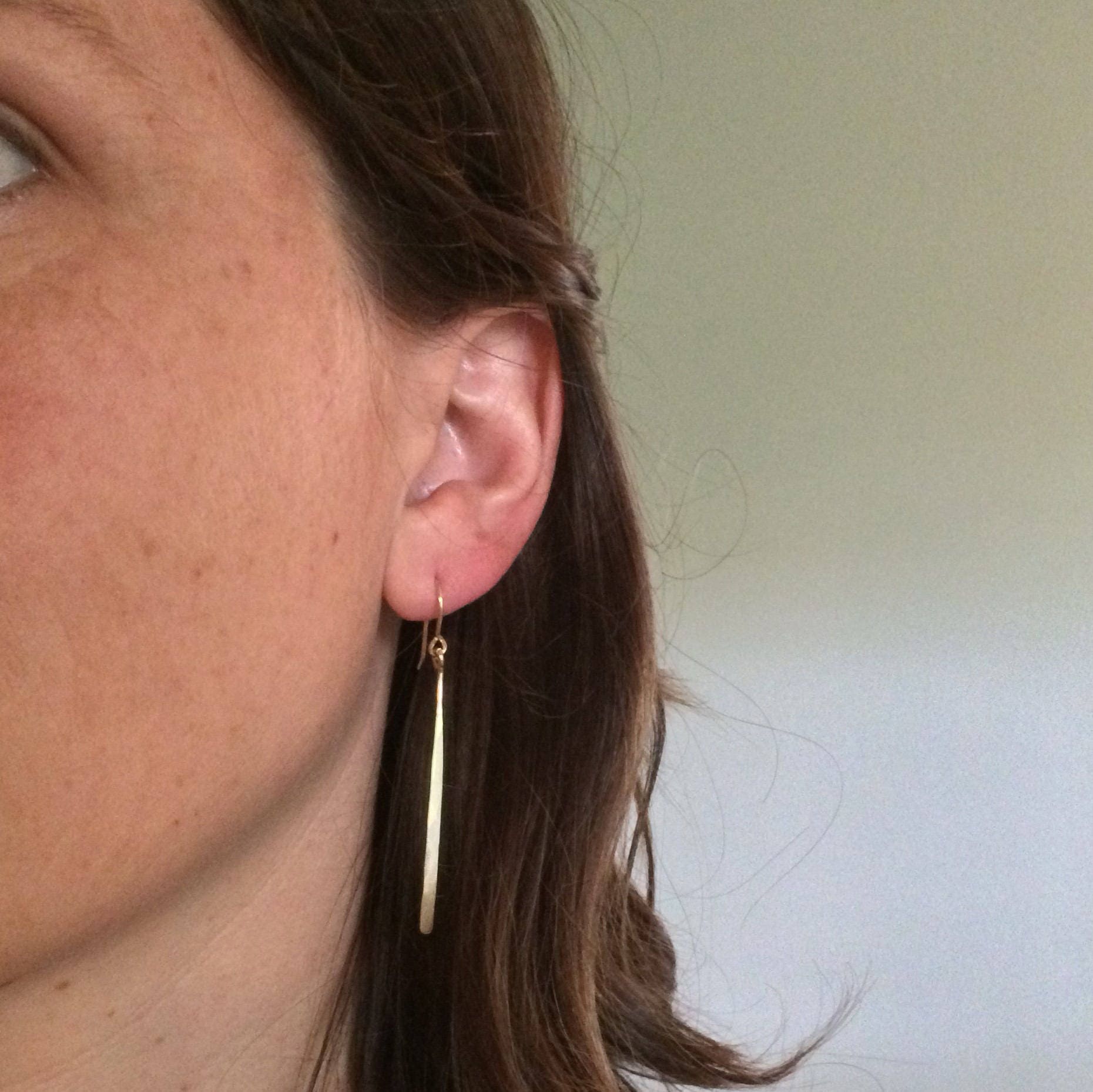 Straight dangle earrings deals
