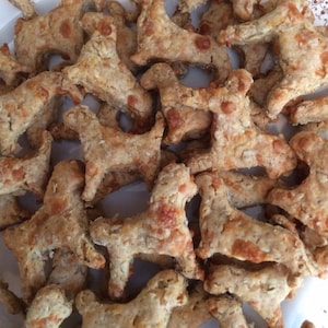 Cheddar Hounds Devon's Doggie Delights Homemade Dog Treats image 1