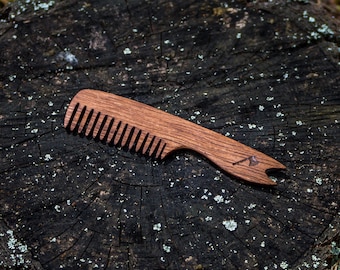 Handcrafted Wooden Beard Comb - Groom in Style with Natural Elegance