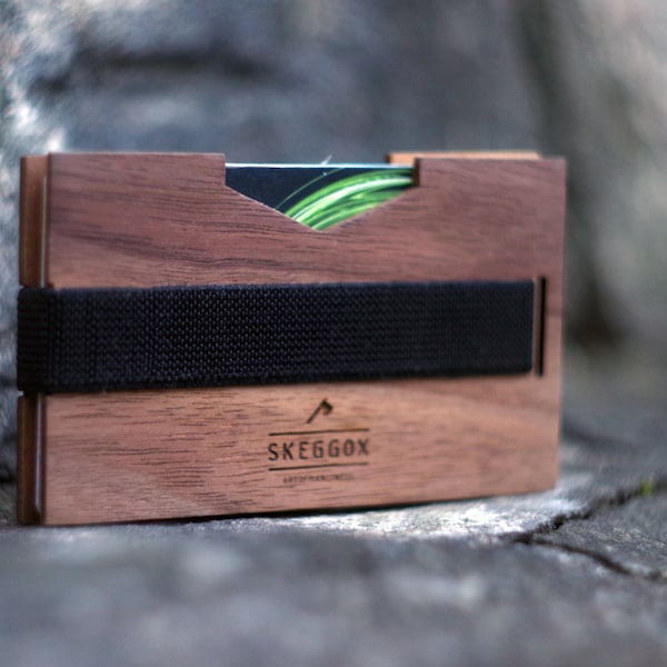 Minimalist Men’s Front Pocket Wallet – Handmade from American Walnut Wood – Luxurious and Unique with Integrated Money Clip by Skeggox