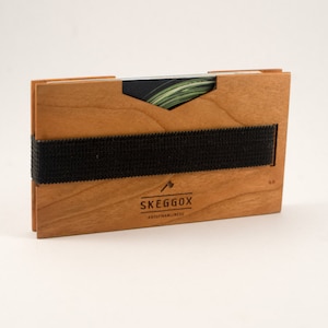 Cartera DE MADERA / clip de dinero / billetera minimalista / billetera delgada / billetera / billetera de madera de cerezo / billetera de regalo / billetera para hombre / regalo para hombres imagen 1