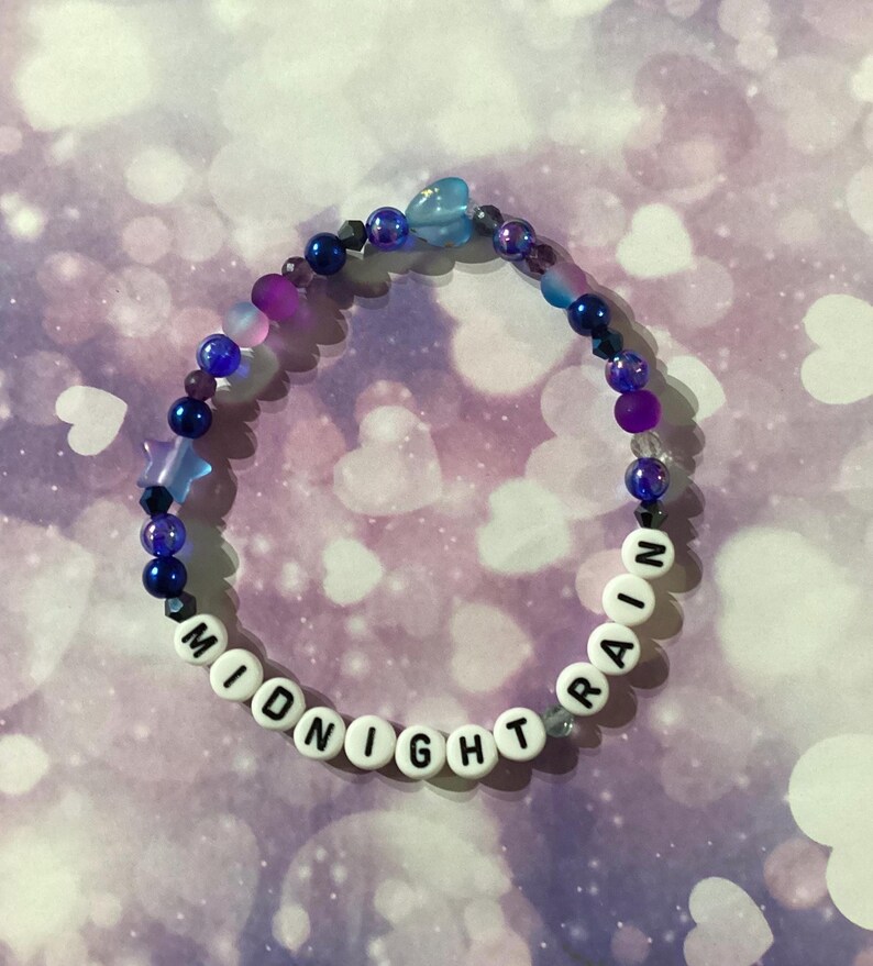 Taylor Swift-Inspired Friendship Bracelet afbeelding 9