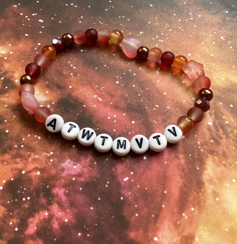 Taylor Swift-Inspired Friendship Bracelet ATWTMVTV