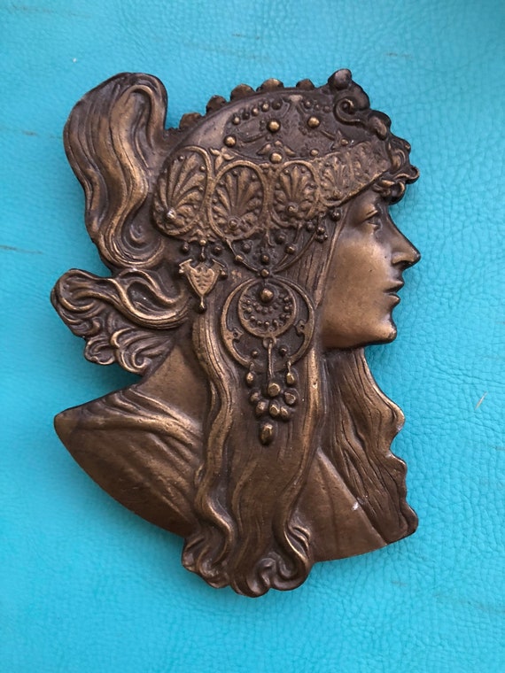 Rare Bergamot Bohemian/Art Deco belt buckle from t