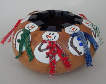 Gourd art, carved gourds, Christmas gourds, snowman gourd, snowman gourd bowl, Christmas bowl, gourd bowl, holiday gourds, snowman bowl