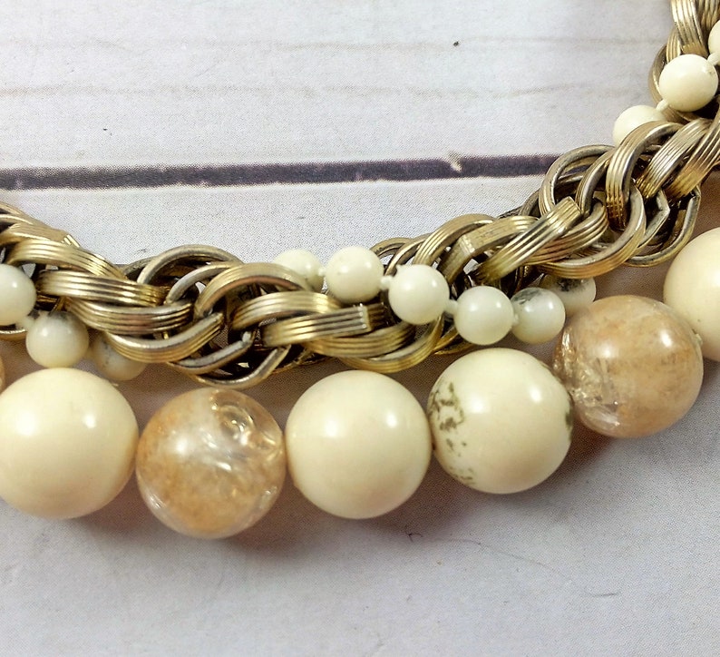 Vintage 1950-60/'s Double Strand Cream /& Gold Chain Bead Necklace