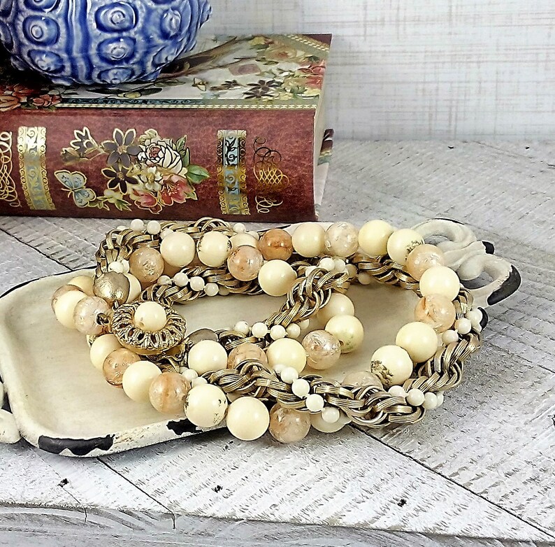 Vintage 1950-60/'s Double Strand Cream /& Gold Chain Bead Necklace