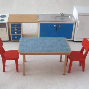 Lundby dollhouse kitchen table & chairs, refrigerator, stove, sink counter, vintage 1970s 1:16 scale toys