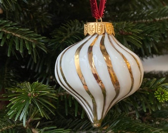 Gold and white twisted christmas bauble / white tree bauble