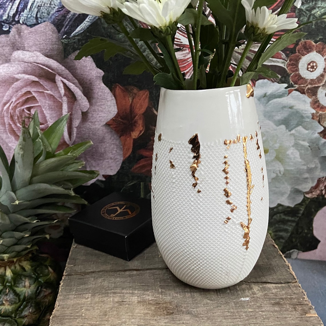 White and gold speckled vase / pretty flower vase Etsy