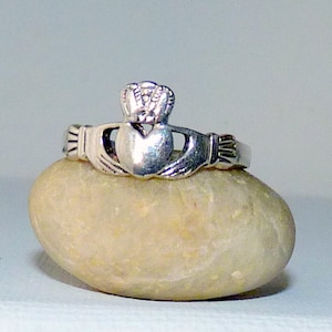 Vintage Claddagh Ring Size 12.5 Irish Sterling Silver Ring, Silver Celtic Claddagh Ring Celtic Jewelry Irish Jewelry Claddagh Jewelry 925