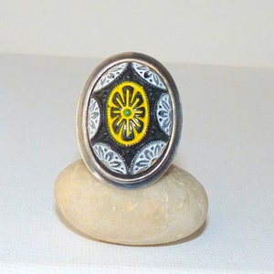 Sterling Silver Artisan Lucite Hammered Ring Sz 7 Adjustable 925 Large Cabochon Silver Flower Ring Boho Oxidized Silver Ring Floral Bezel