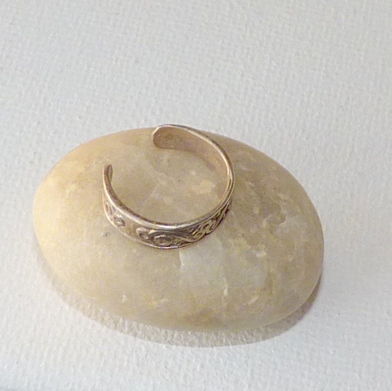 Sterling Silver Toe Ring Swirl Toe Ring 925 Vintage Silver Adjustable Ring Size 1 12 Minimalist Toe Ring Vintage Silver 925 Toe Jewelry