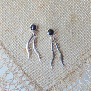 Sterling Silver Black Onyx Dangle Southwestern Earrings Navajo Stud 925 Black Earrings Minimalist Stud 70&#39;s Black Onyx Shield Earrings