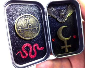 Pocket Shrine for the Goddess Lilith, Miniature Altar, Offering Box