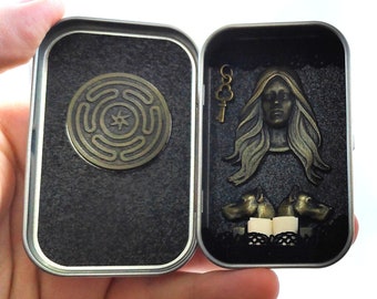 Pocket Shrine for the Goddess Hecate, Miniature Hekate Altar, Offering Box