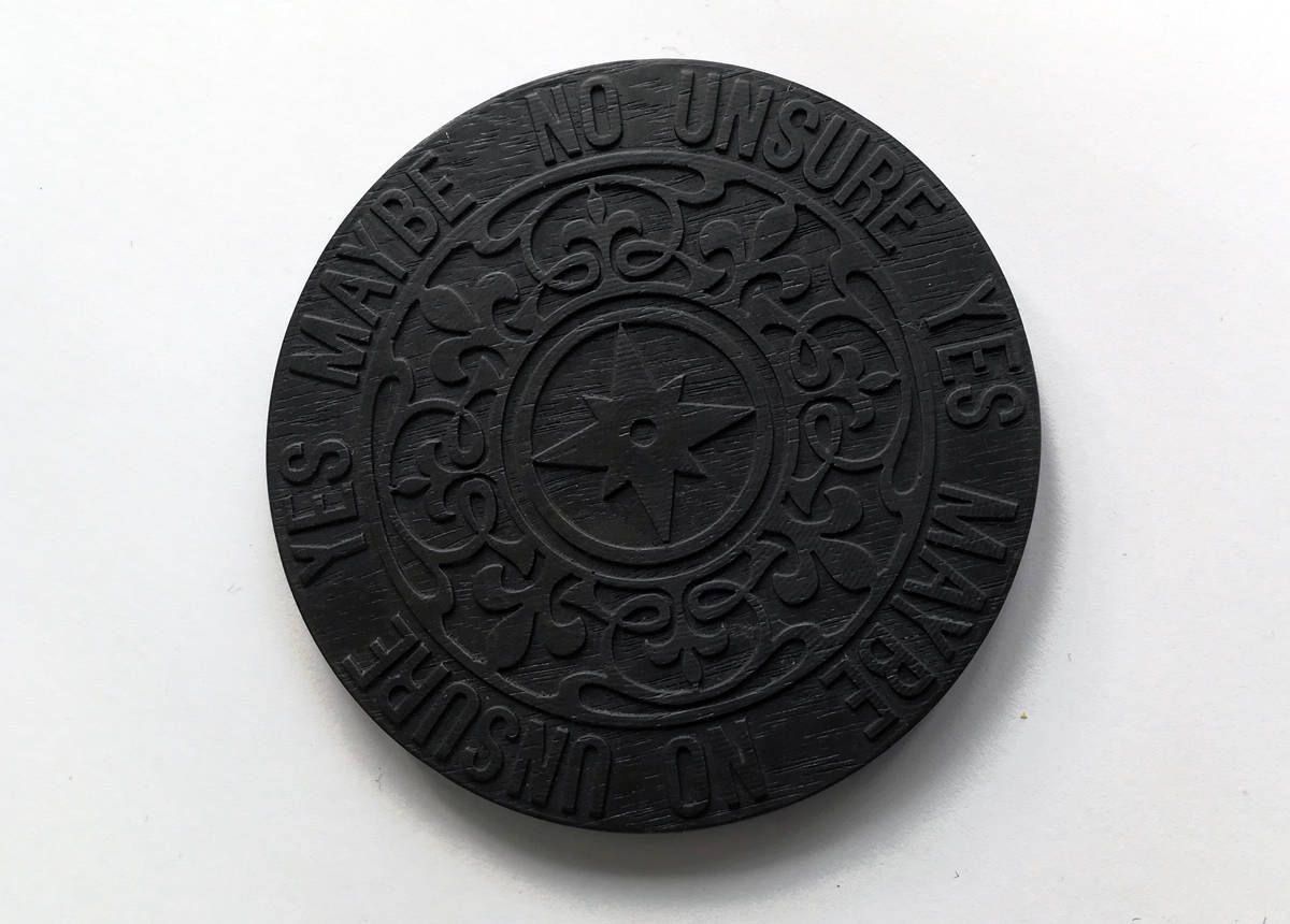 Round Pendulum Board with Star Compass Design, Suitable for Reiki, Do…