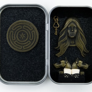 Taschenschrein für die Göttin Hekate, Miniatur Hekate Altar, Opferbox