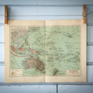 1928 Vintage Oceania Map