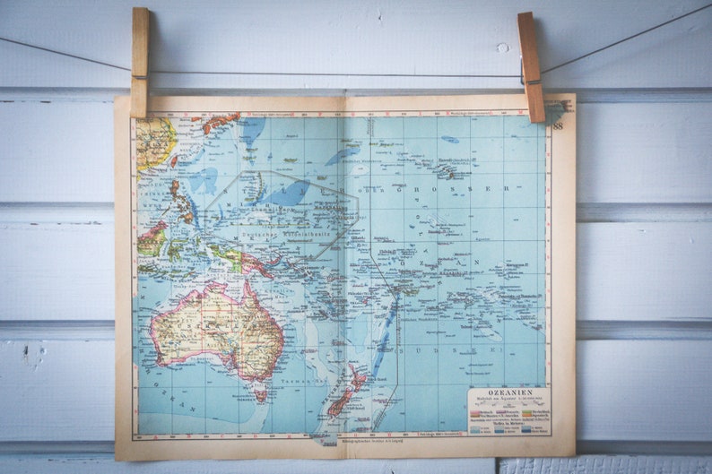1931 Vintage Oceania Map image 1