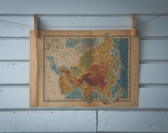1946 Vintage Map of Asia