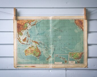 1950 Vintage Oceania Map
