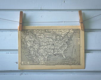 1930 Vintage Map of USA