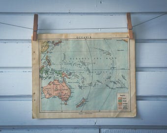 1924 Vintage Oceania Map