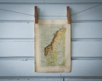 1916 Vintage Scandinavia Map