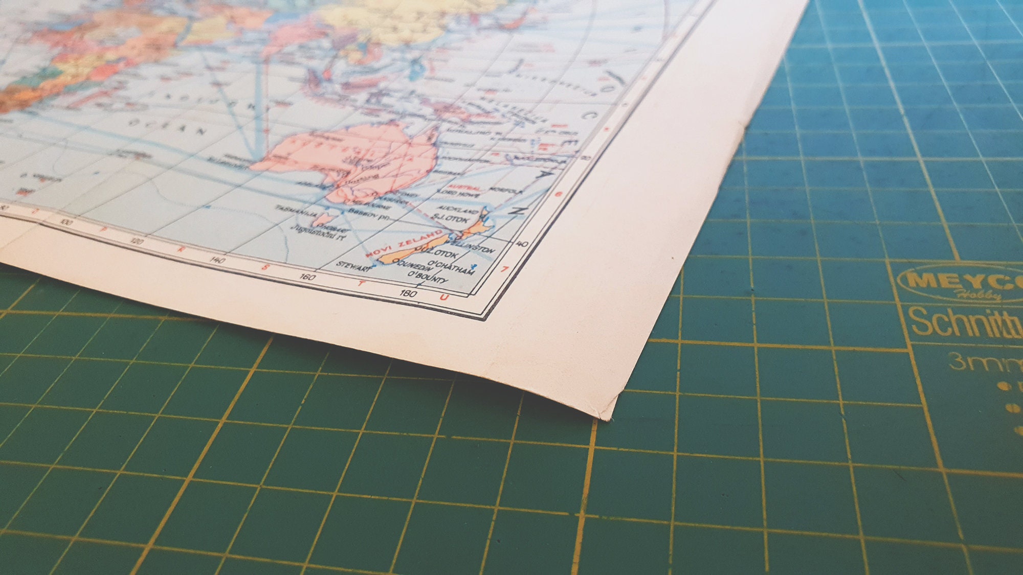 1965-vintage-world-map
