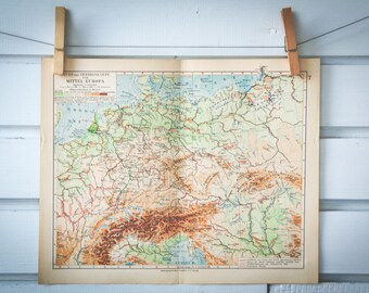 1931 Vintage Mitteleuropa Map