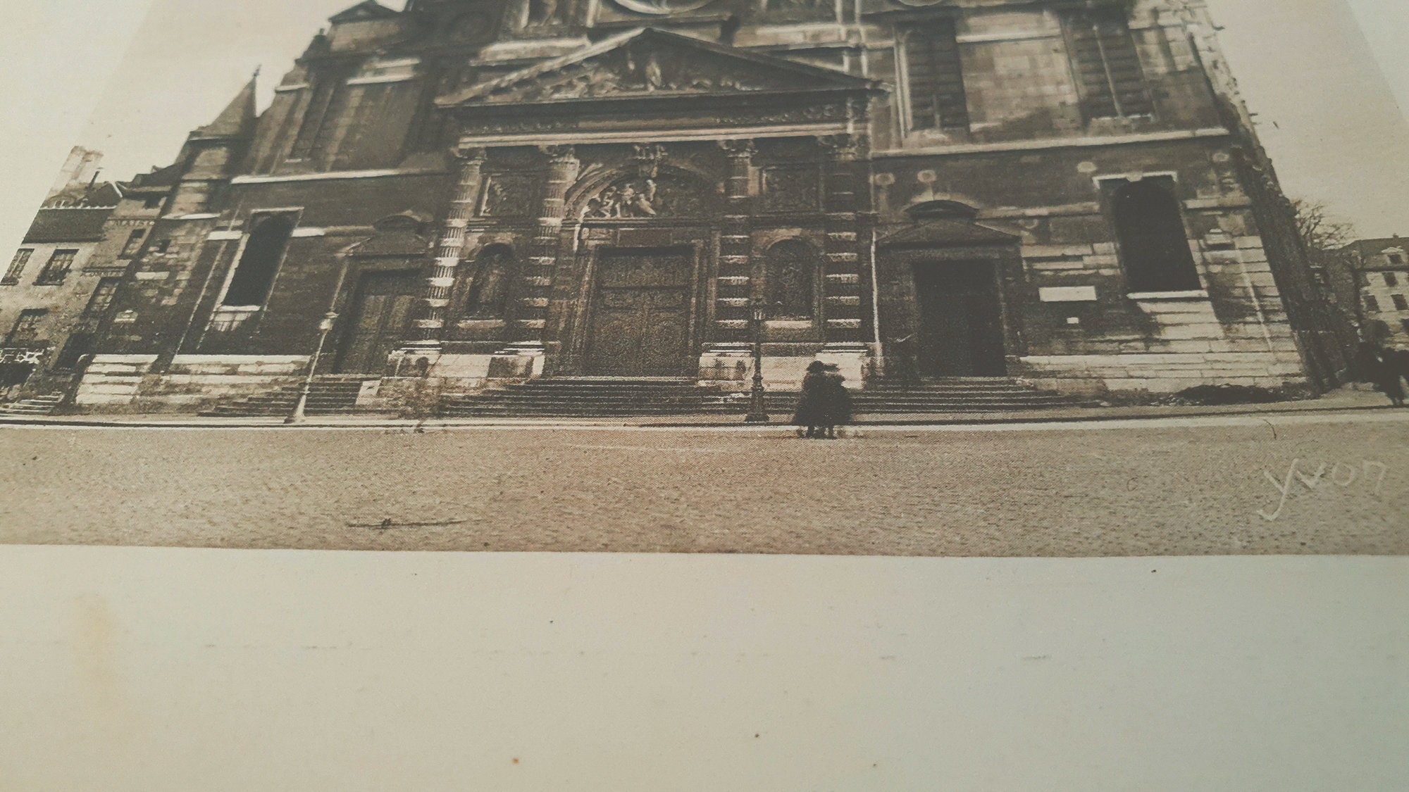 gallery photo