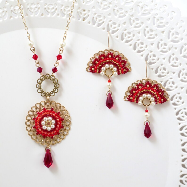 Fan Drop Earrings in Silver
