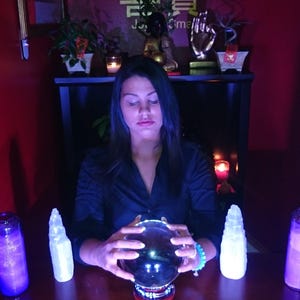 Same Hour Tarot Reading By Amanda 1 Question 11a.m-1a.m Written Report & PDF