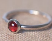 Garnet Ring, Red Garnet Ring, Garnet Jewellery, Garnet and Silver Ring, Red Gemstone Ring, Garnet Cabochon Ring