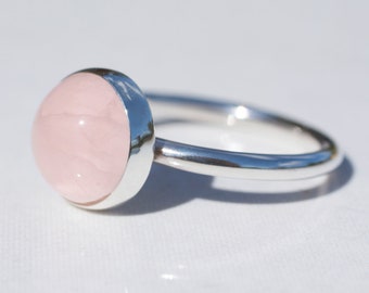 Rose Quartz Ring, Pink Solitaire Ring, Pale Pink Quartz Ring, Pink Ring, Pink and Silver Ring, Pink Jewellery, Pink Cabochon Ring