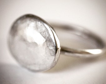 Silver Nugget Ring, Oval Pebble Ring, Silver Hammered Ring, Chunky ring, Pebble Ring, Nugget Ring, chunky silver ring