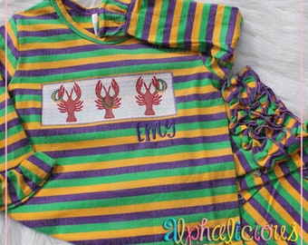 Diseño bordado de bata falsa de cangrejo de río para Mardi Gras (descarga instantánea)
