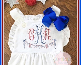 Patriotic Monogram Embroidery Design: Laurel Wreath Swag (Digitized)