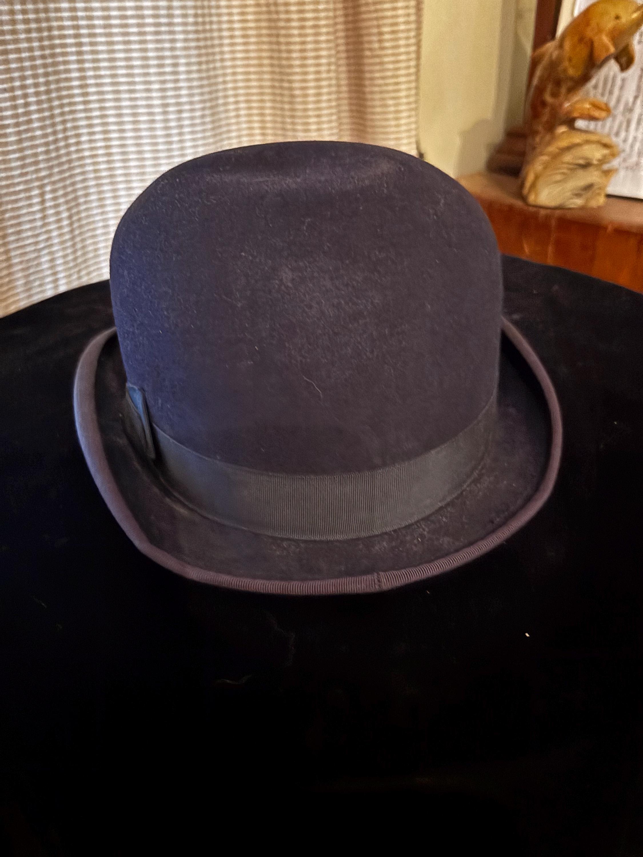 VTG Burberrys Womens Medium M Dark Navy Blue Bowler Derby Hat Made in England So, for this to be of any interest please scroll through the  main image 4