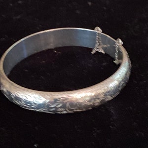 Vintage Silver 925 Hinged Bangle - Etsy
